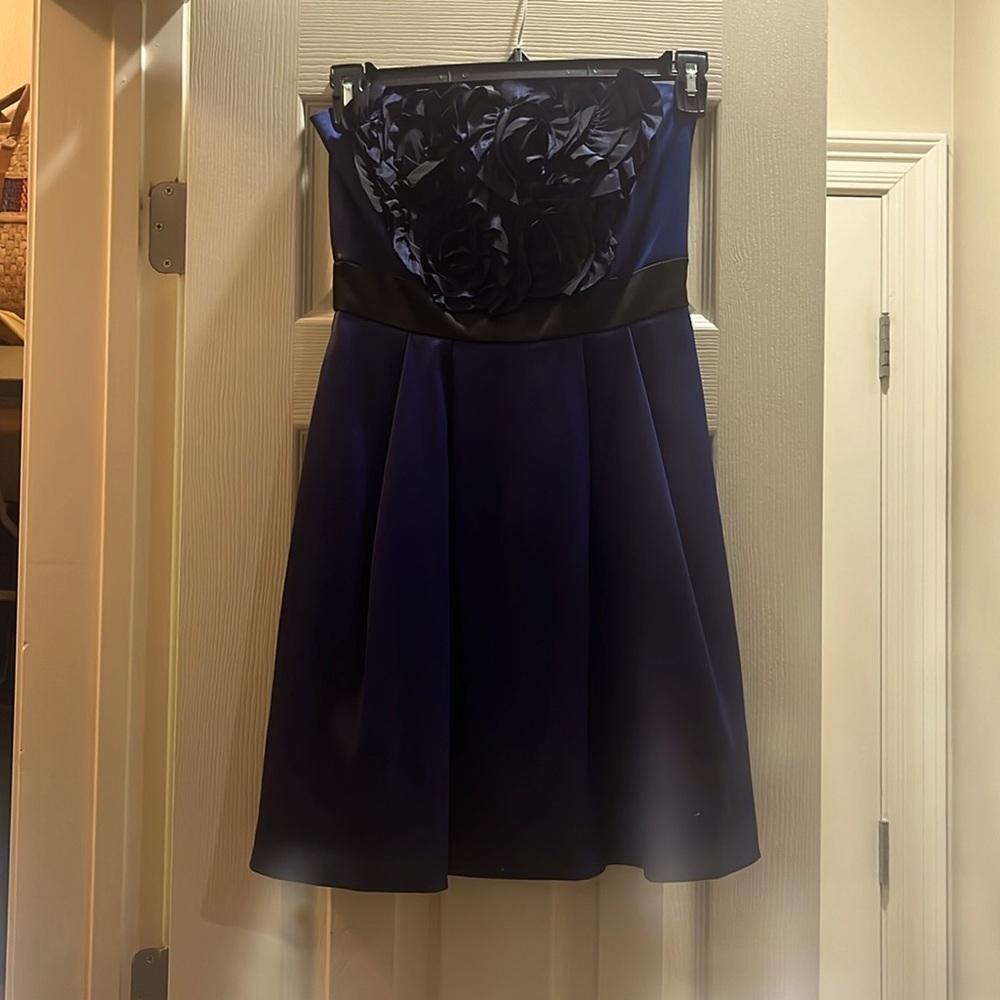 Mac and Cleo size 4 navy and black cocktail dress
